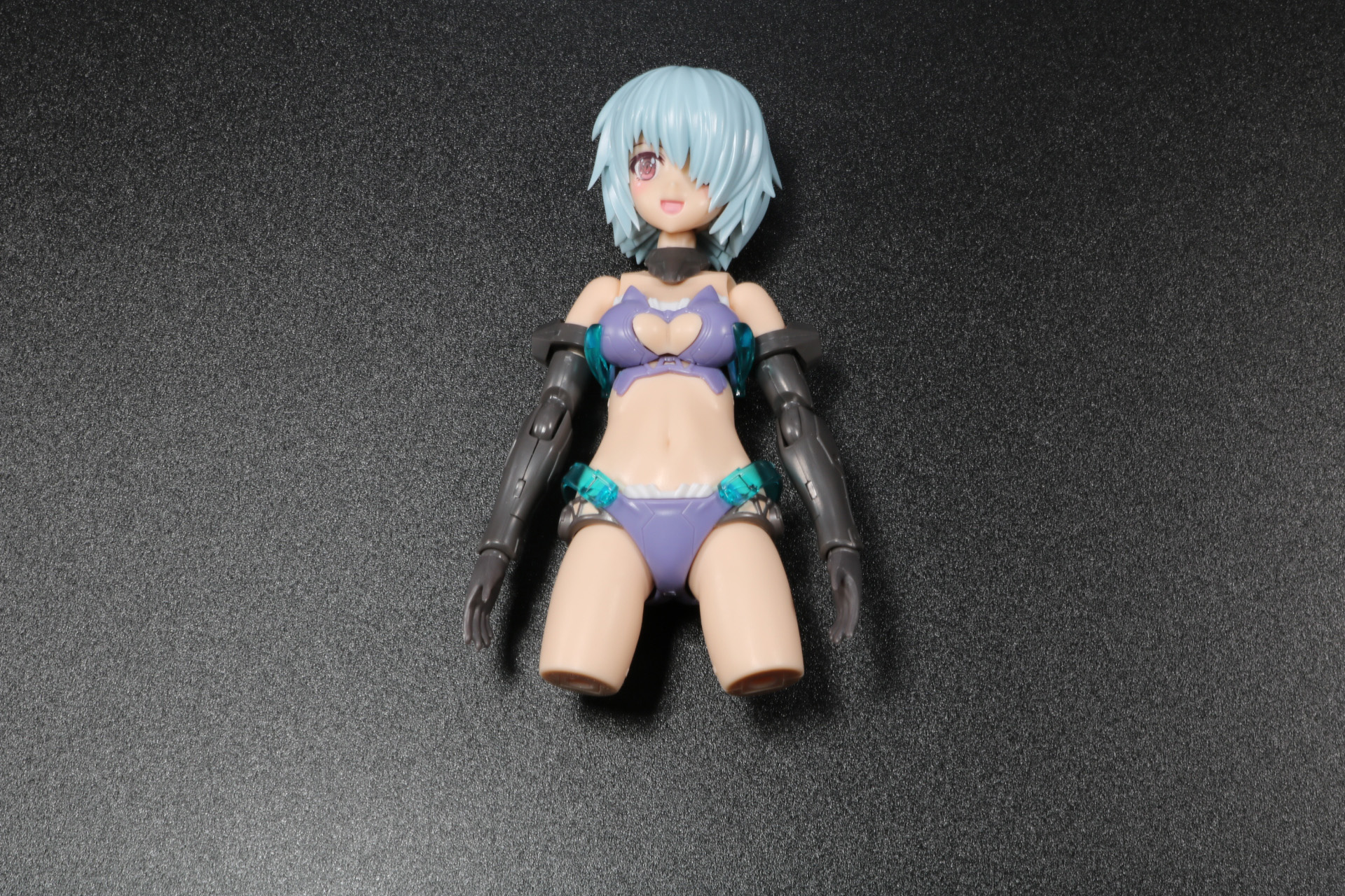 「フレズヴェルク Bikini Armor Ver.」は太もも部位までを使用