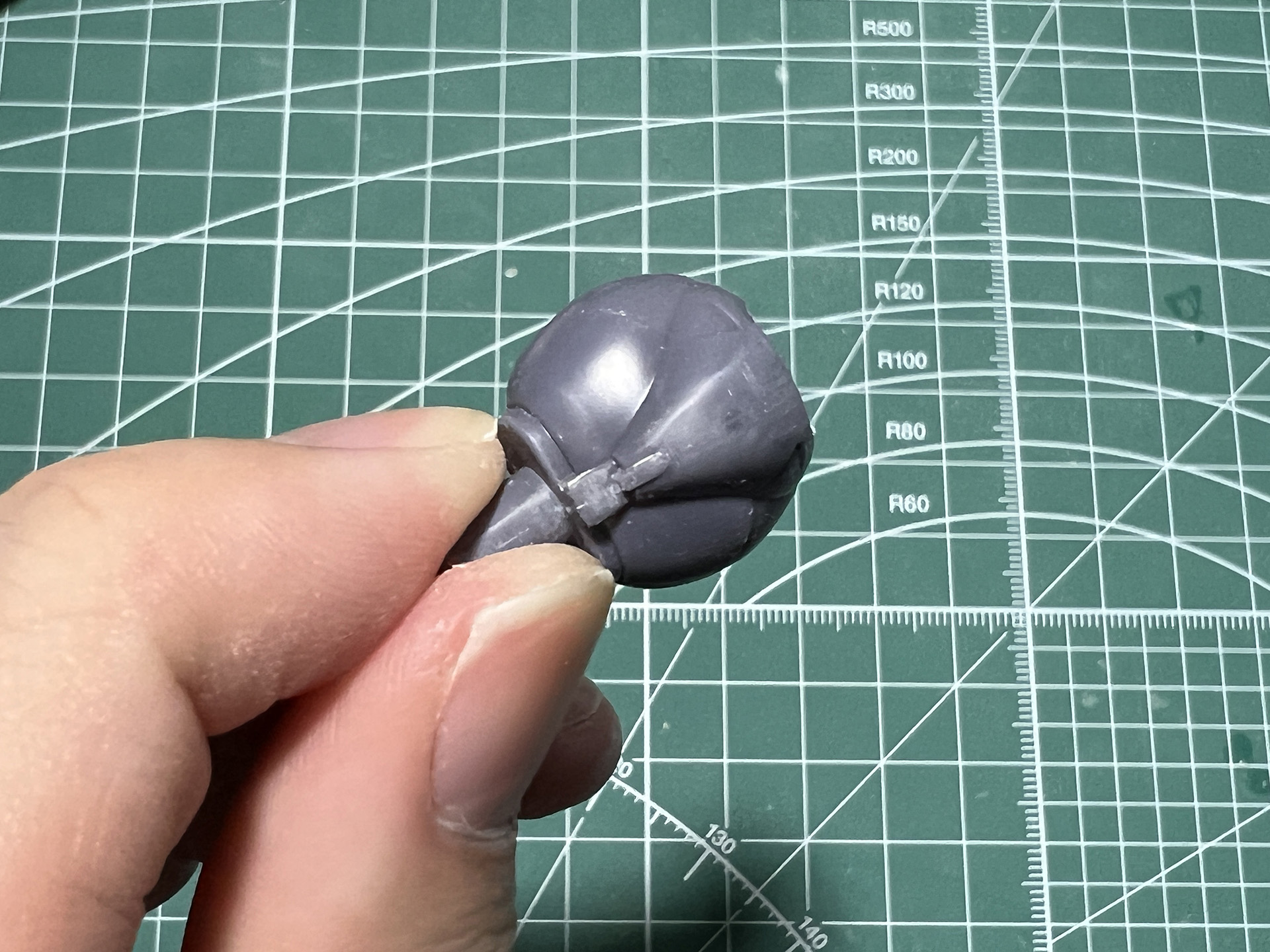 股関節部分の合わせ目消し