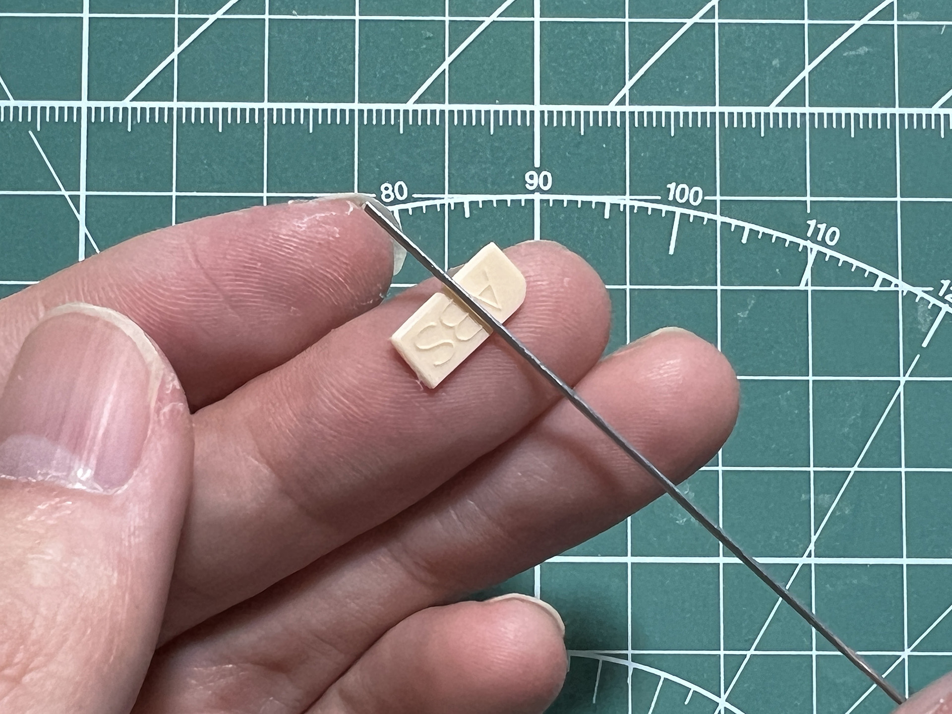 ランナーに「AL・ライン」を2回巻き付けて弦を作る