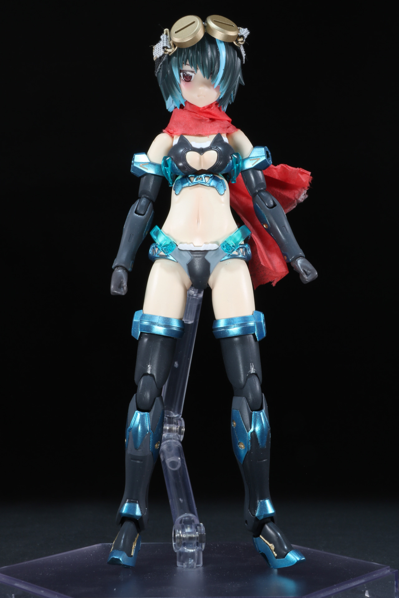 「フレズヴェルク Bikini Armor Ver.」単体にブラックライトを当てた状態
