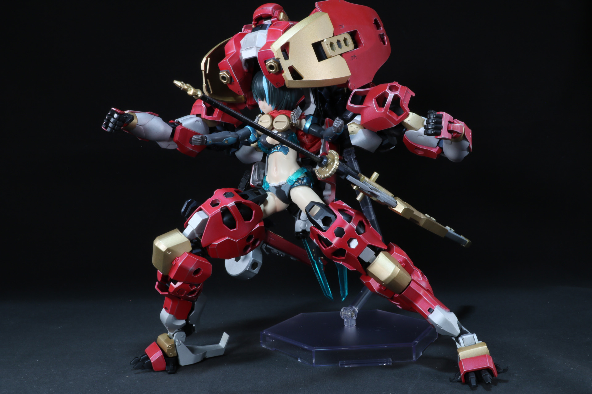 抜刀ポーズもしっかりと決まる