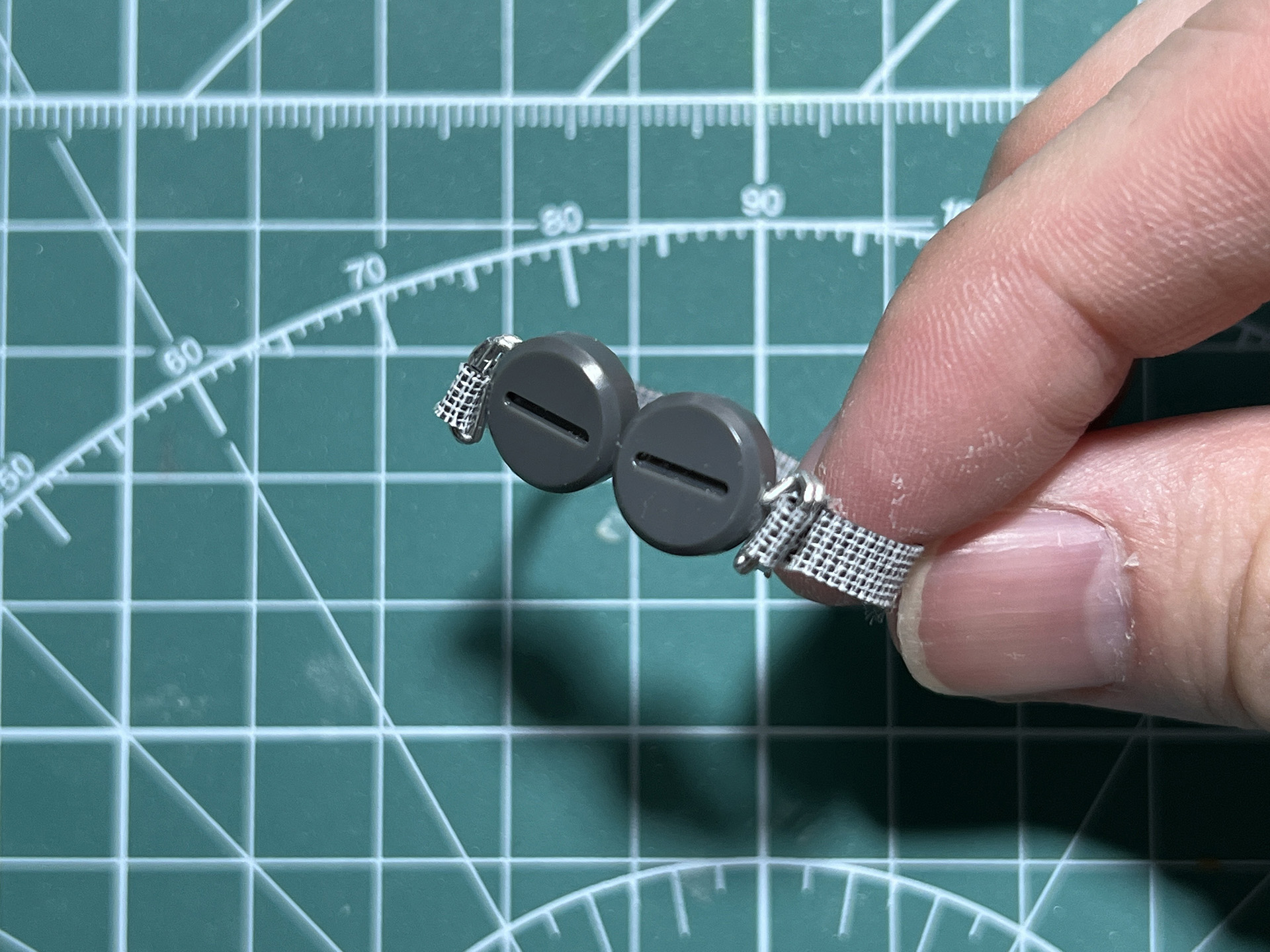 ゴーグルの形が整ってきた