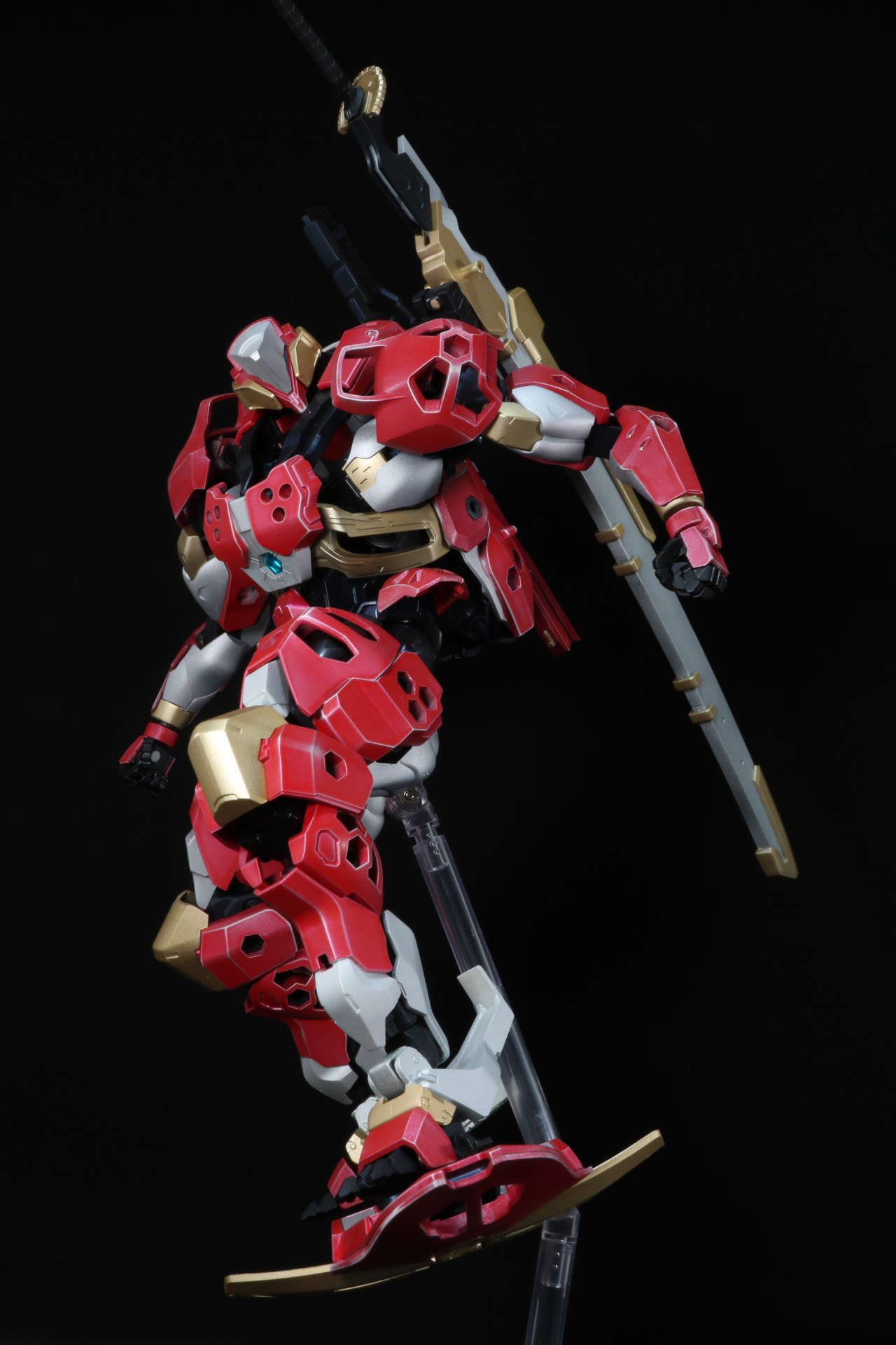 「イグジットスライダー」の組み換えでボード型のビークルにすることができる