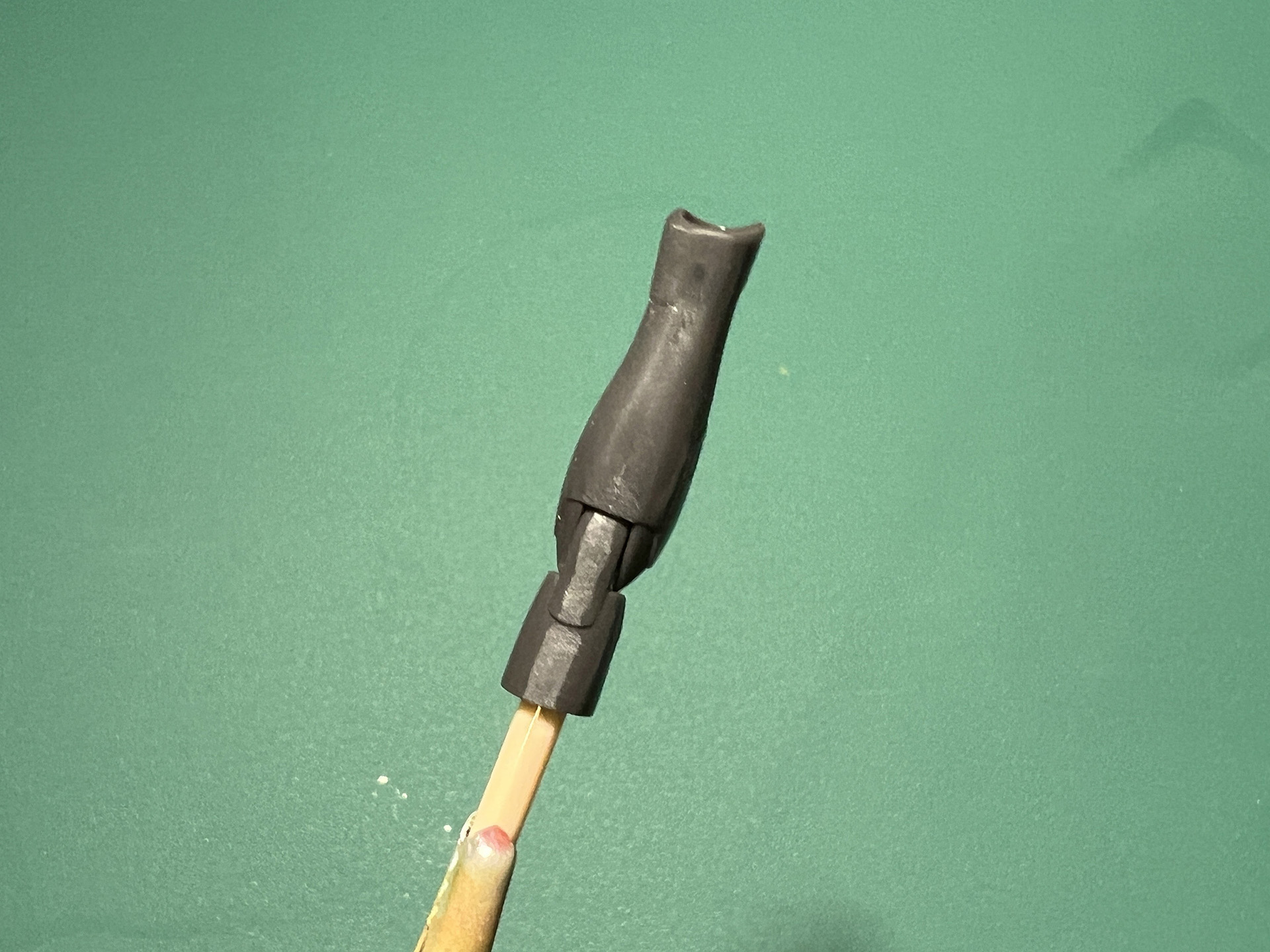 前腕部は「メカサフ HEAVY」で下地塗装