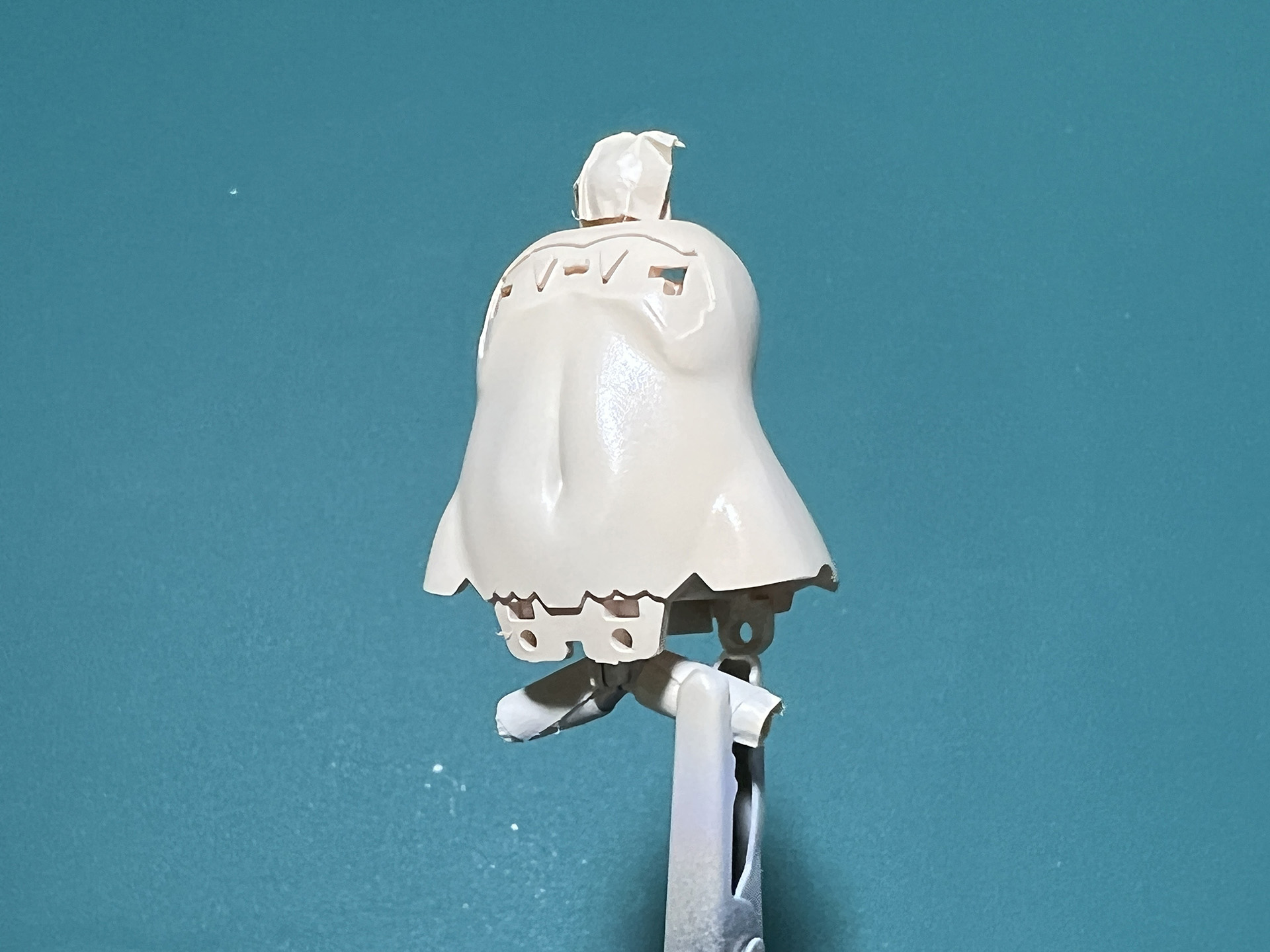 「ホワイトピーチ」で塗装すると透明感ある肌色となる