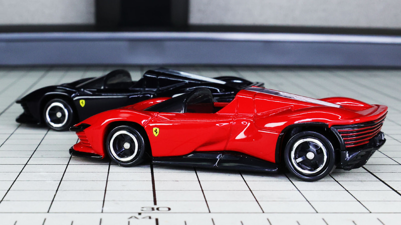 シンプルそうに見えてだいぶ複雑な空気の流れを感じるサイドビュー