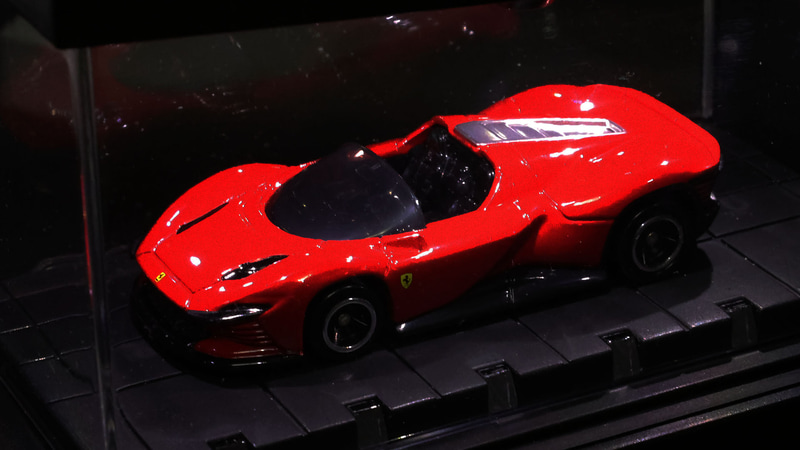 伝統のフェラーリレッド