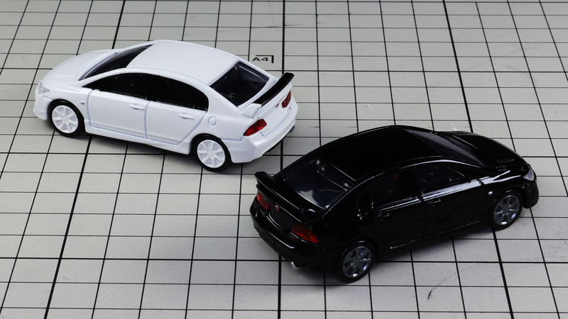 シビックタイプRは4ドアであるため日常でも使いやすいスポーツカーでもあります