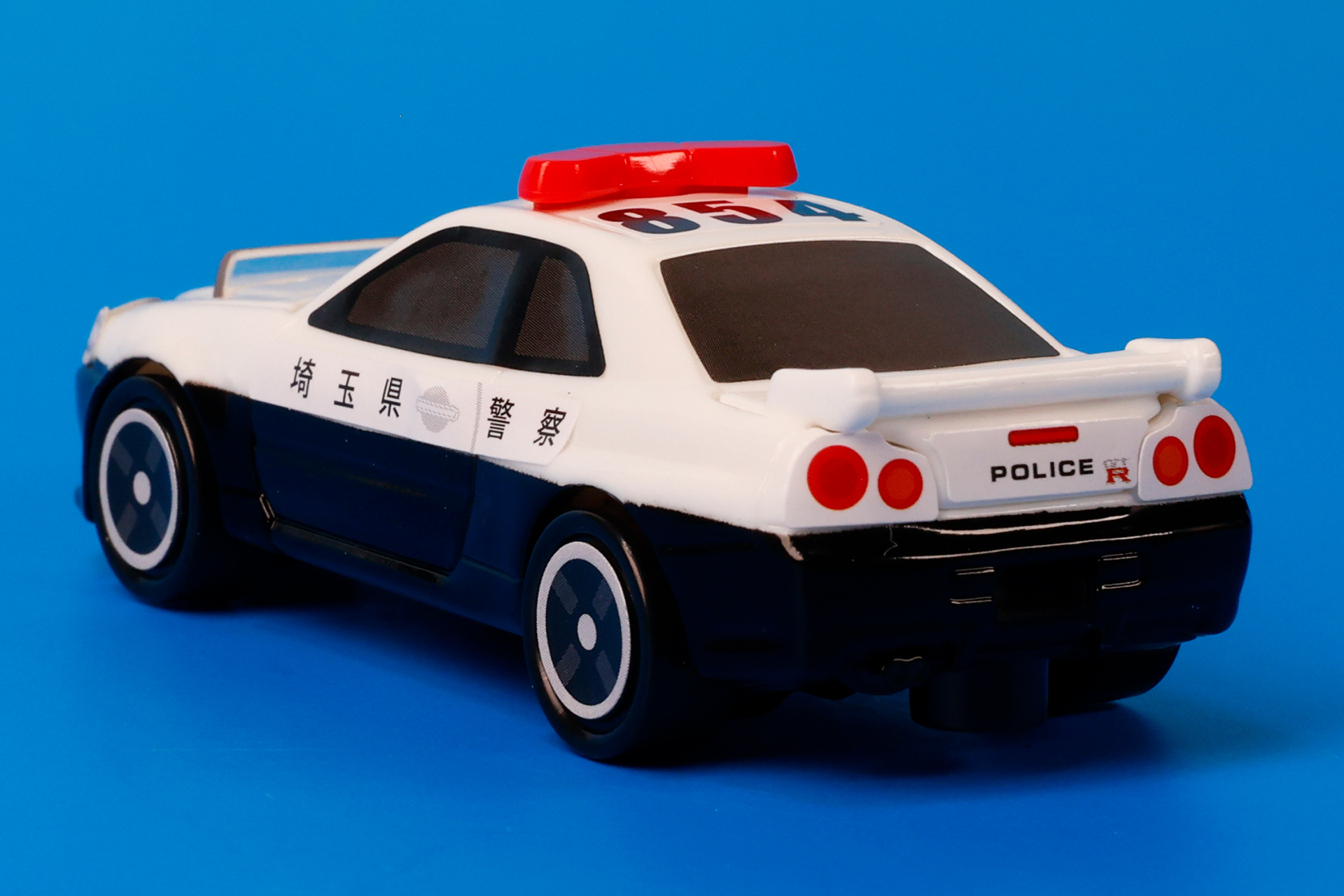 斜め後ろから見た構図がカッコイイ