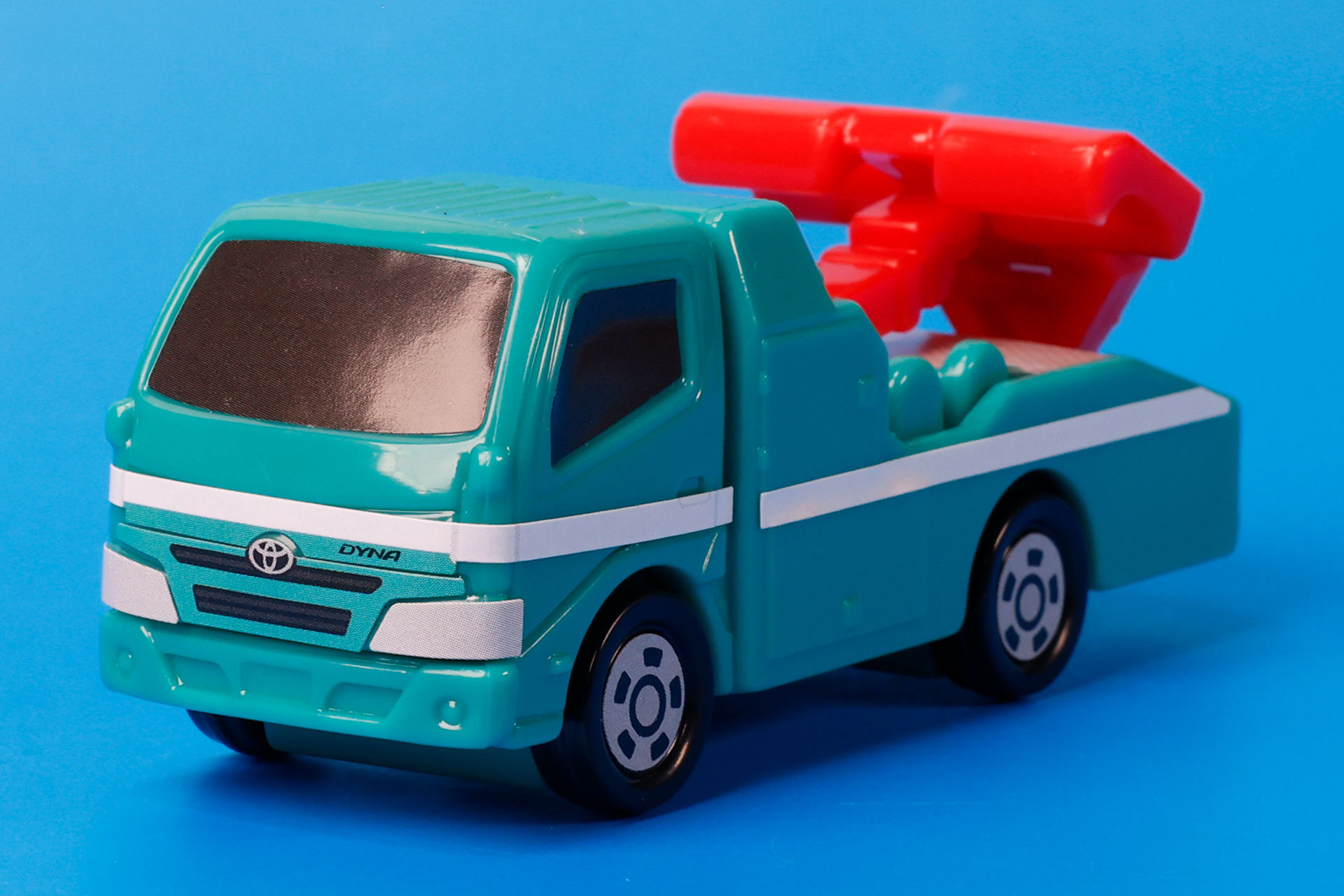 エメラルドグリーンの色合いがカッコイイ