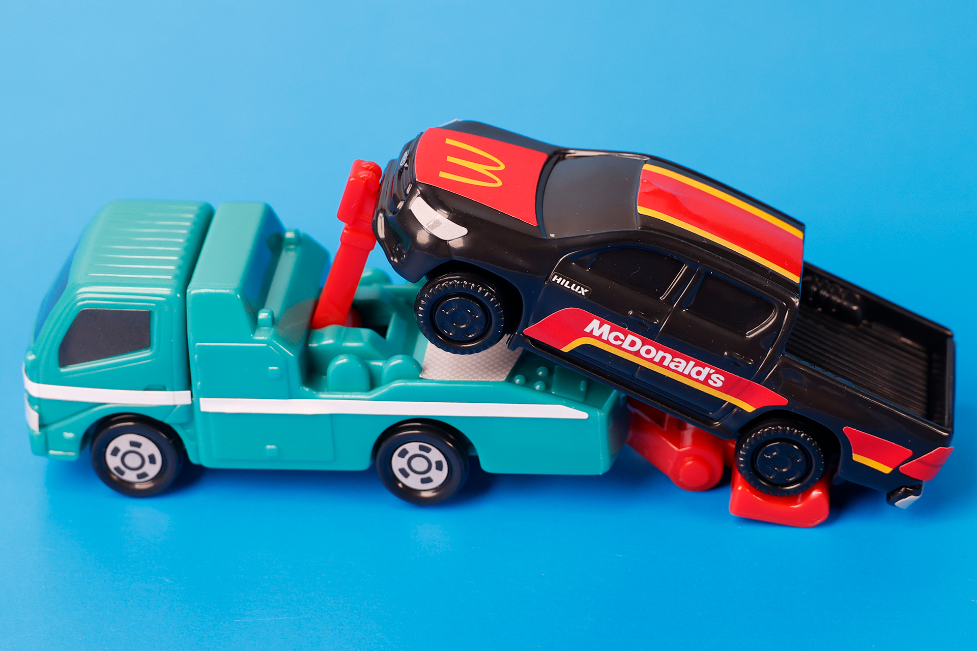 他のトミカと組み合わせて遊ぼう