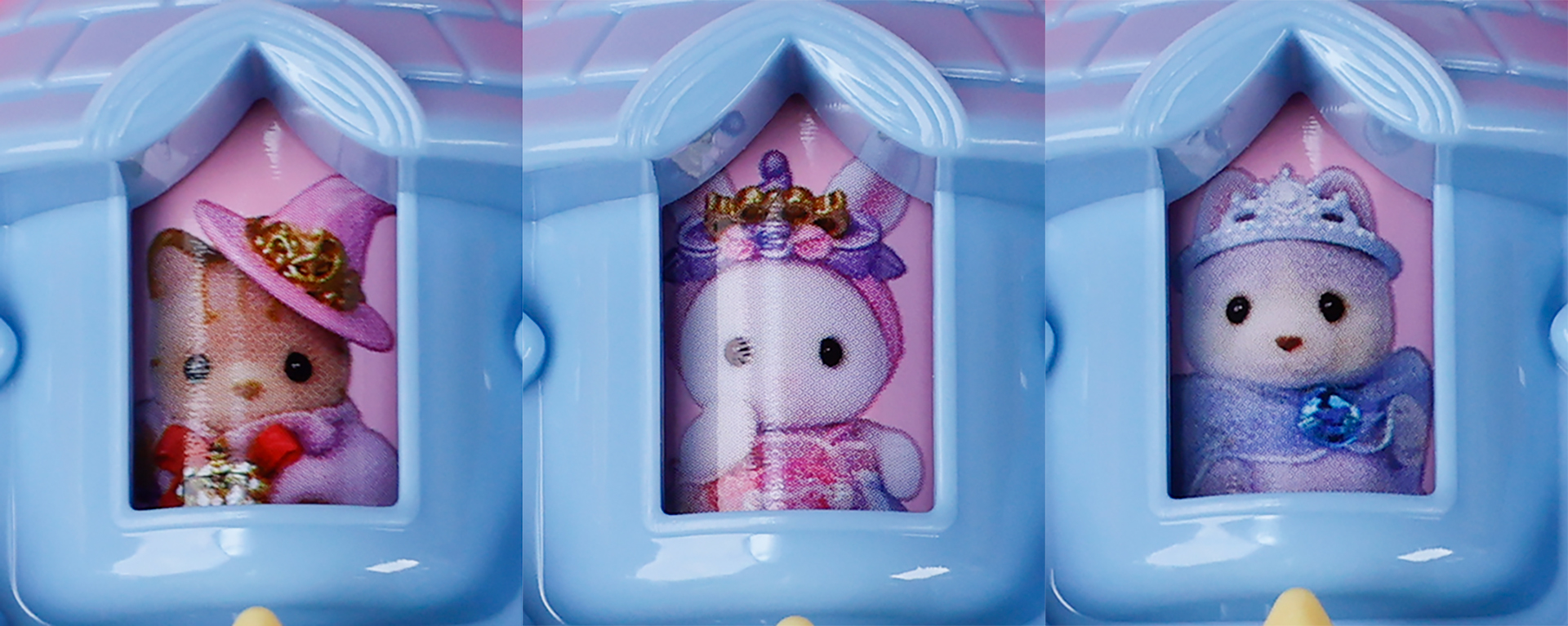 上の旗をくるくる回す度に、違うキャラクターが出現！