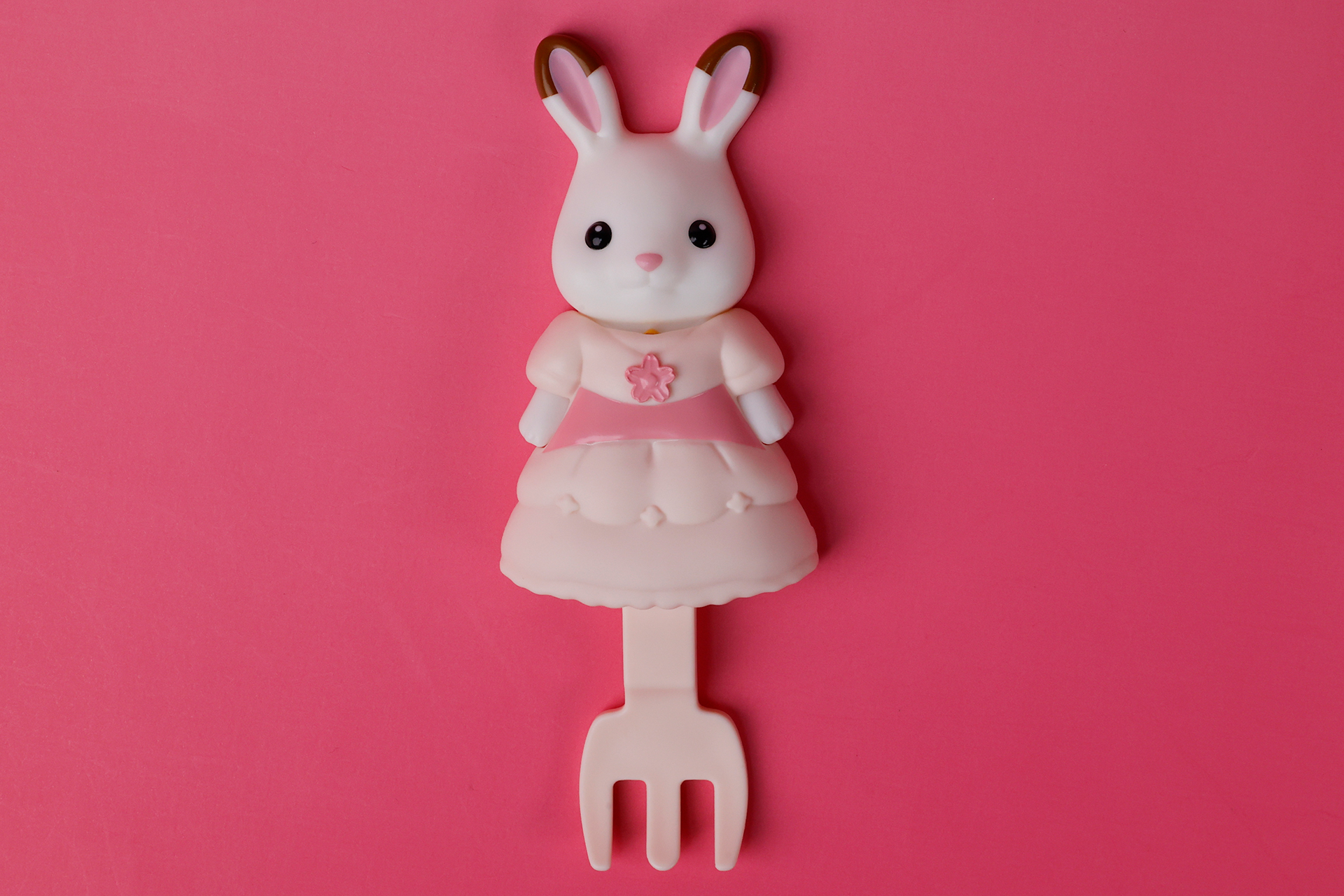 フォークをショコラウサギの女の子のフレアに取り付けたところ