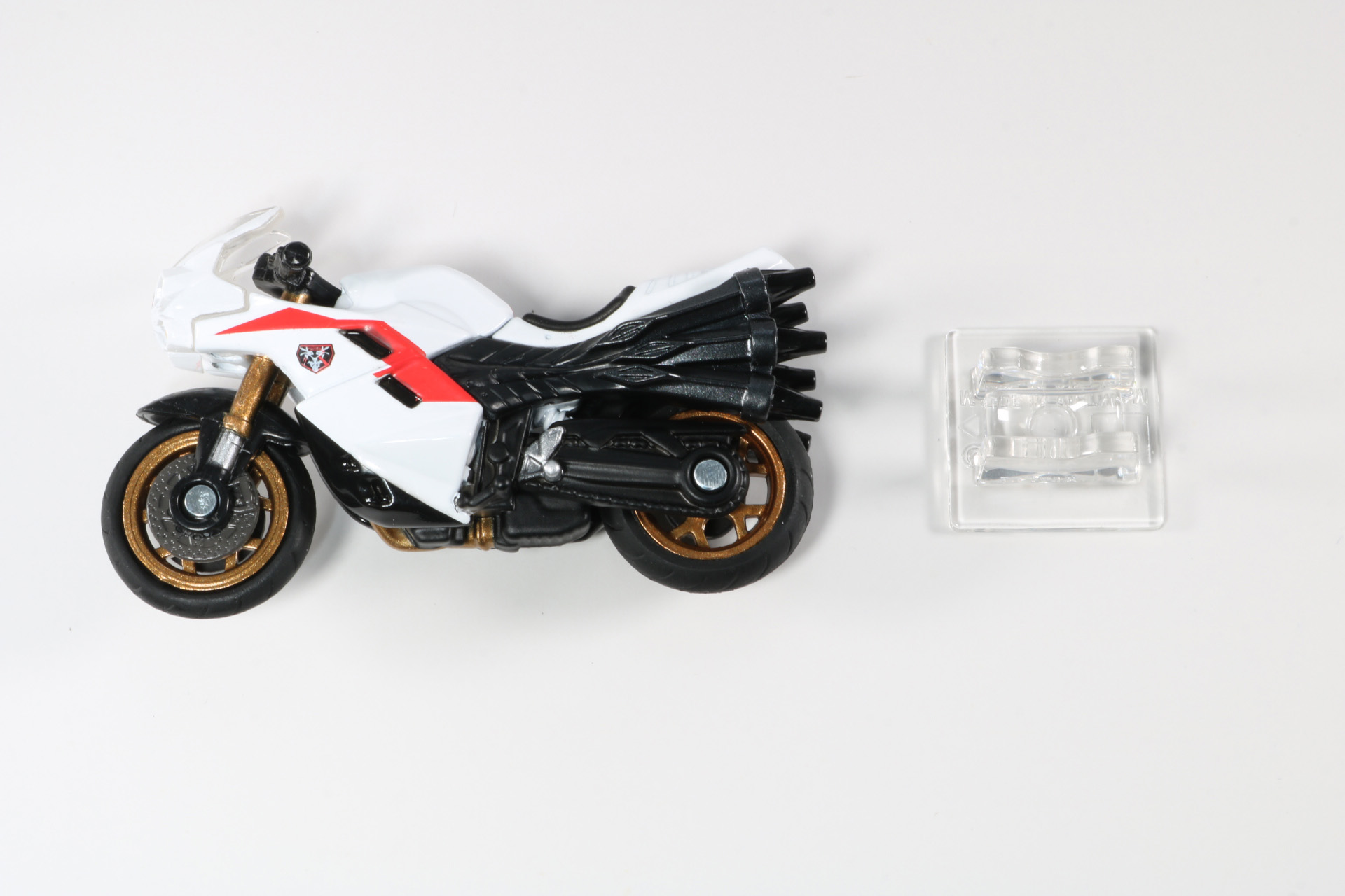 トミカ本体とスタンドパーツ