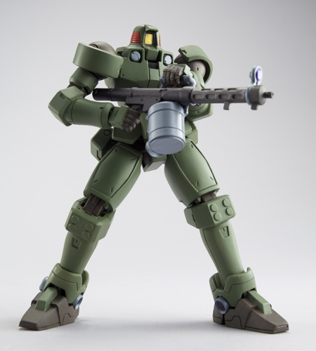 こちらは「新機動戦士ガンダムW」における量産型MSリーオー。ガンダムやトールギスに較べると性能が低いが、扱いやすい機体だ。写真は2012年に発売された「ROBOT魂<SIDE MS> リーオー(モスグリーン)」。