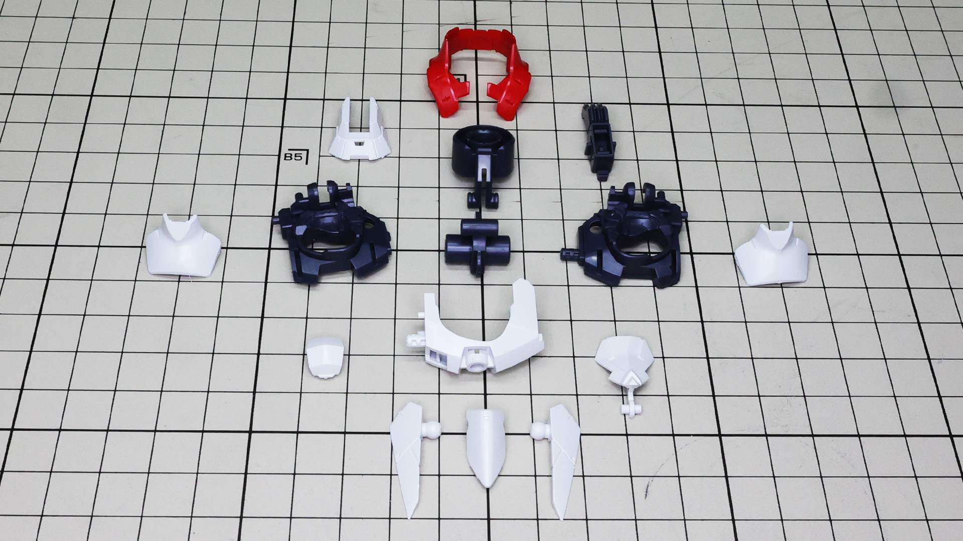 コアとなるフレームパーツがひときわ大きく、機体を十分に支えることができそうです