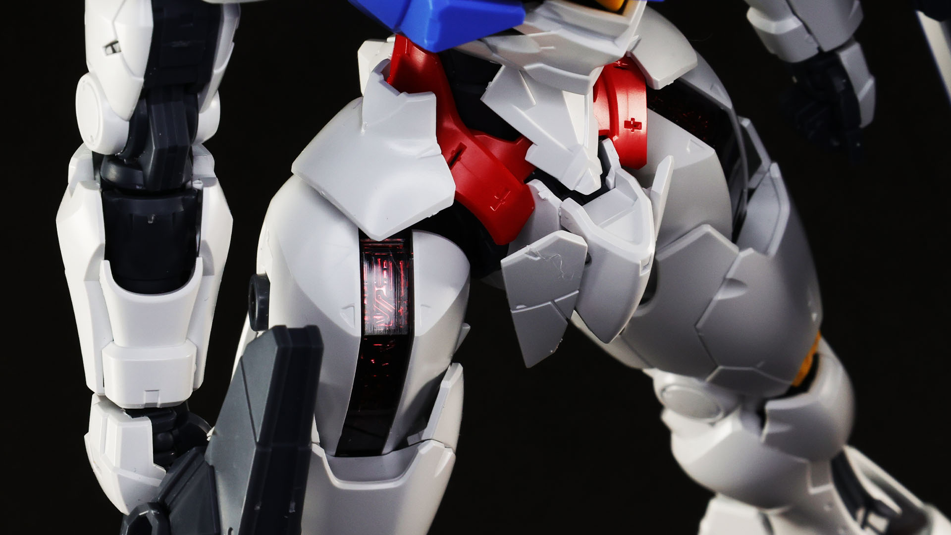 1/100スケールによってより立体感が増す各部のディテール