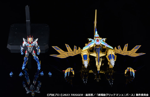 劇場版「グリッドマン ユニバース」から、グリッドマンとビッグ
