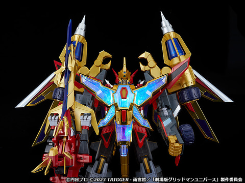 劇場版「グリッドマン ユニバース」から、グリッドマンとビッグゴルド