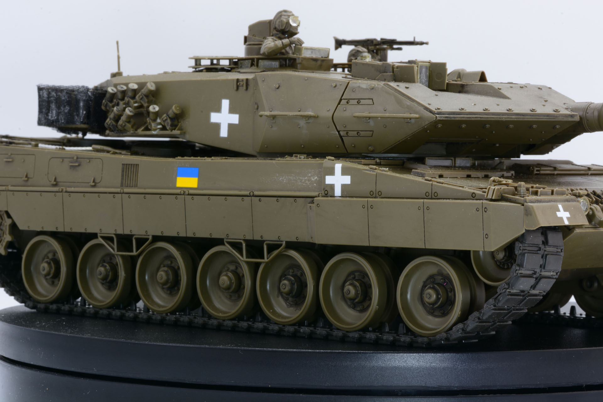 砲塔前面の追加装甲を留めるリベット表現