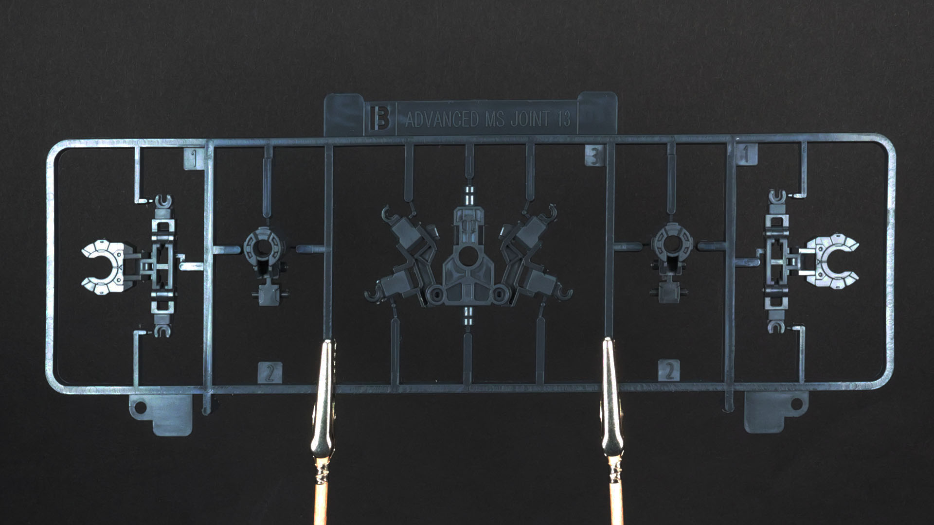 B：ADVANCED MS JOINT 13