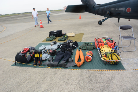 本物☆軍もの☆ミリタリー詰め合わせ☆ヘリコプター 低い 