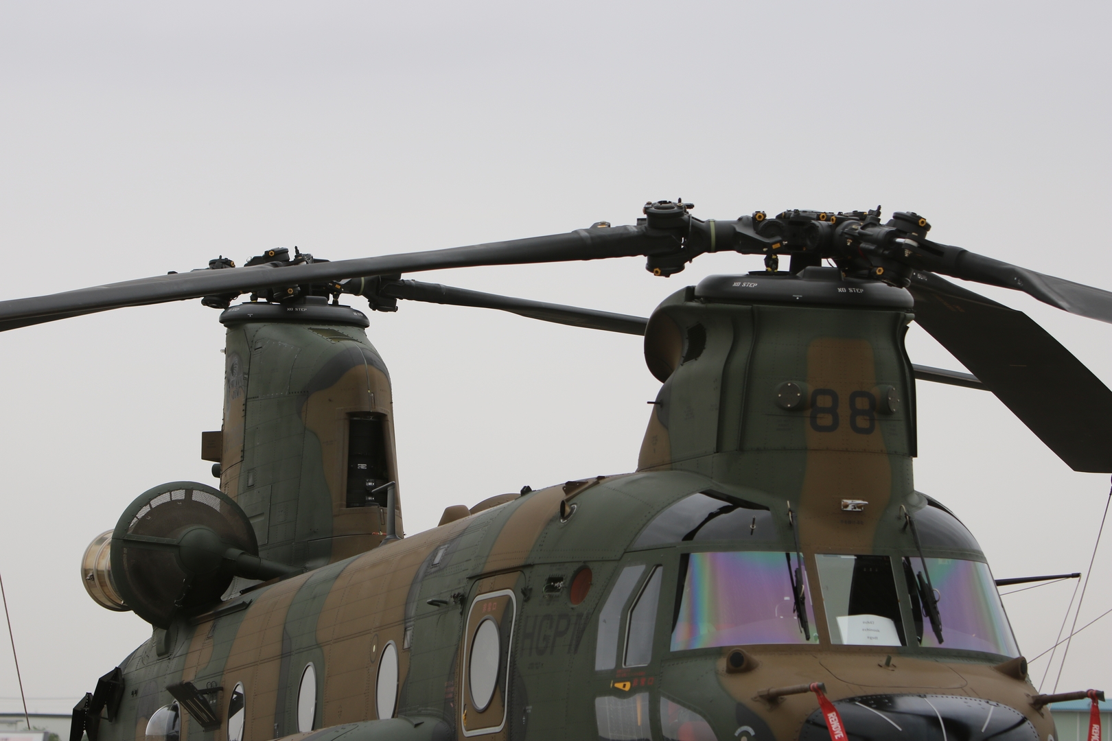 ニュースなどでたまに見る自衛隊機は安心感がある。「ゲート 自衛隊 彼の地にて、斯く戦えり」でも印象的だった