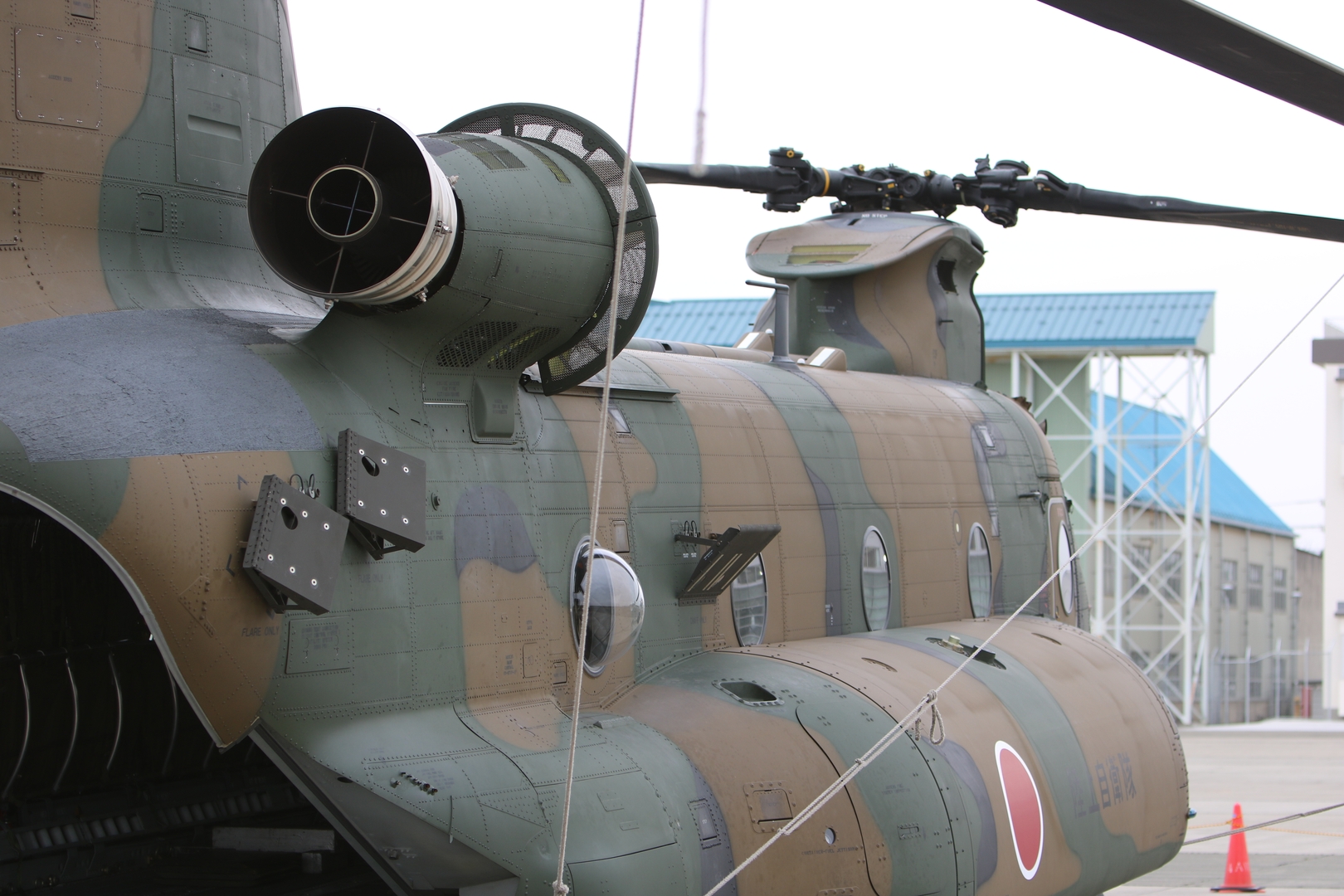 ニュースなどでたまに見る自衛隊機は安心感がある。「ゲート 自衛隊 彼の地にて、斯く戦えり」でも印象的だった