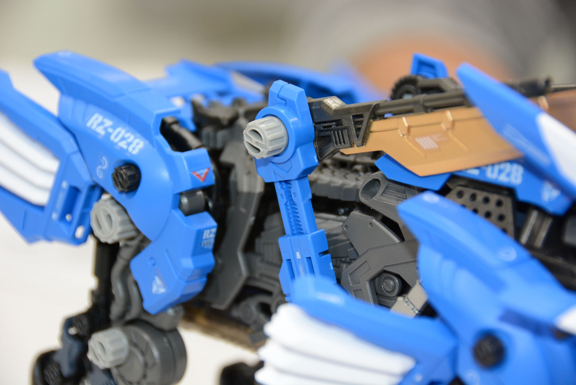 アームに伸張ギミックが追加されている