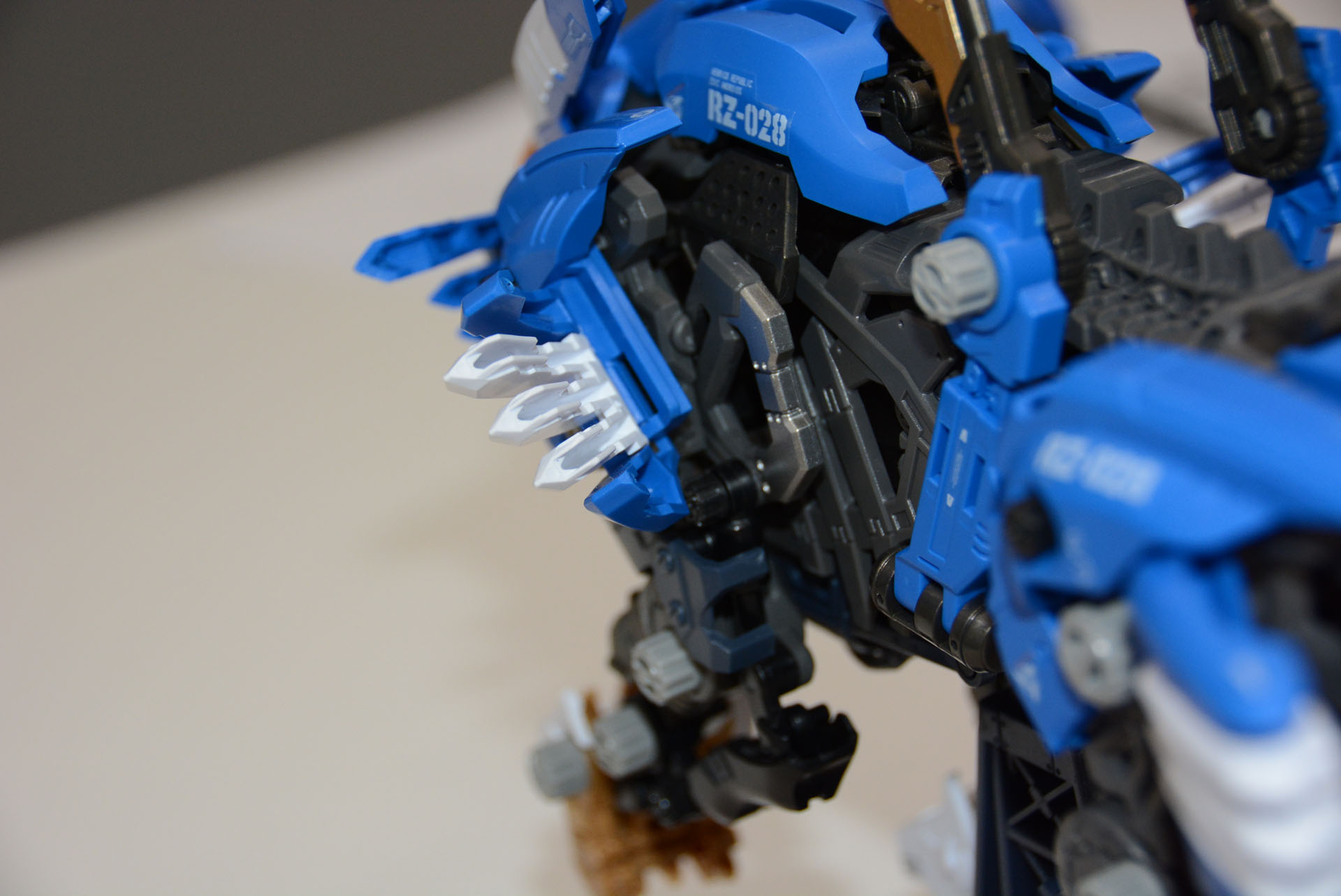 肉抜きをしたことで放熱フィンとしての説得力が増す