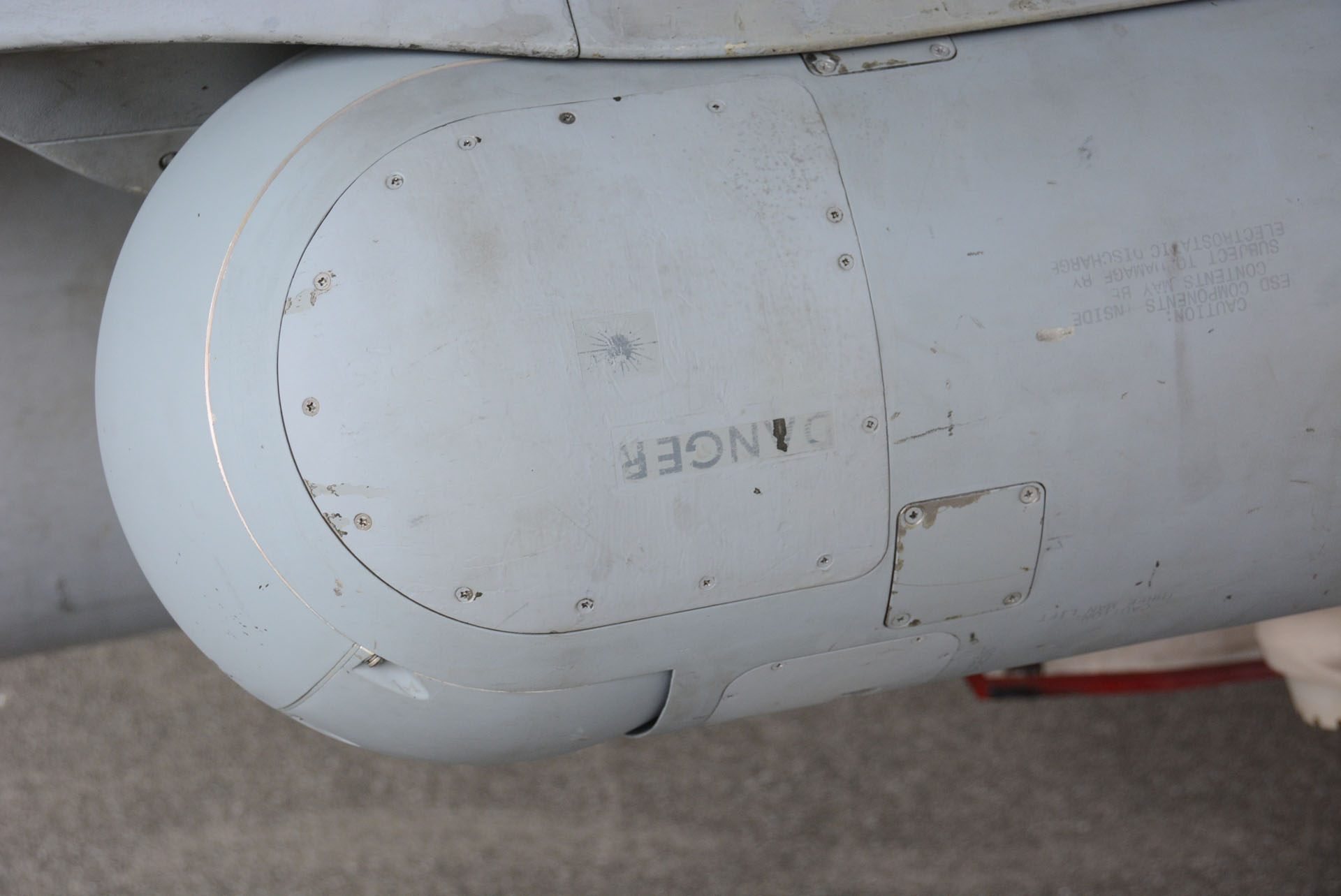 センサーはシャッターで覆われていた。