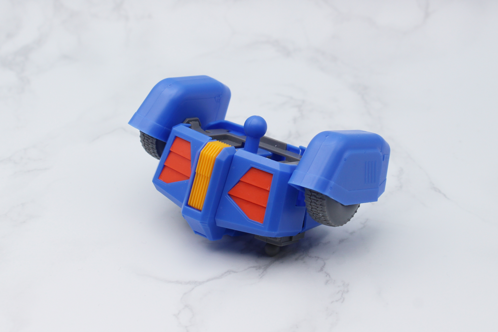 それぞれを取り付けて腰部が完成