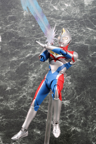 新品未使用SHFiguarts 真骨頂ウルトラマンダイナ Amazon.co.jp: TAMASHII NATIONS S.H.フィギュアーツ(真骨彫製法