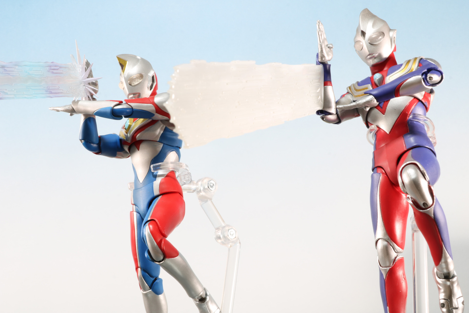 ティガとダイナの合体技TDスペシャル！