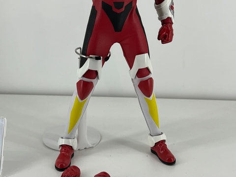 電光超人グリッドマン」フィギュア展示！ バリアーシールドとプラズマ