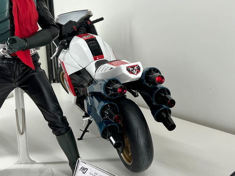 未開封新品 フィグゼロ 仮面ライダー＋サイクロン号 合計2個セット フィグゼロ 1/6 仮面ライダー第2号用変形サイクロン号（シン