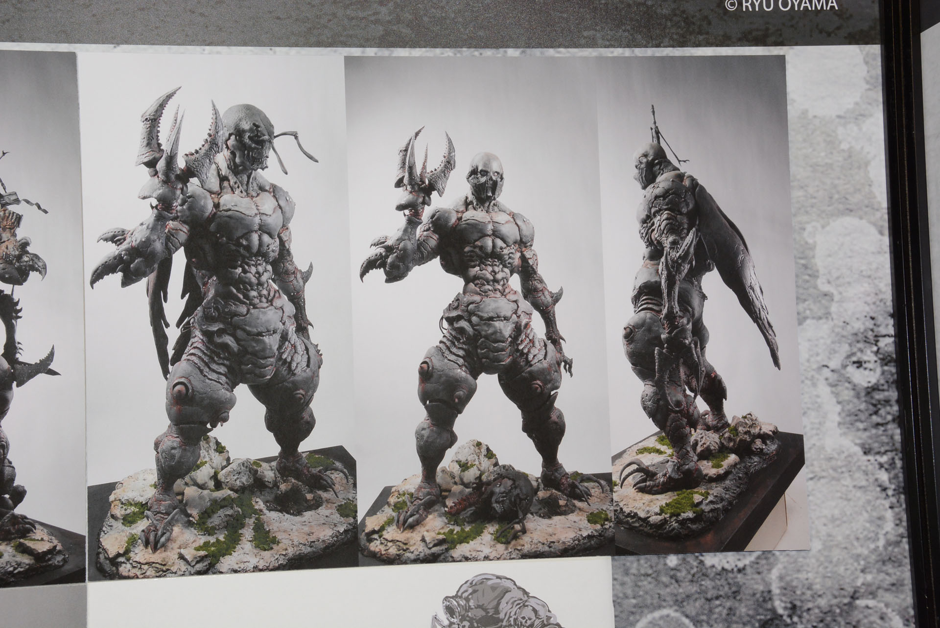 展示された写真ではパーツを組み換えた姿が。大きくイメージが変わる