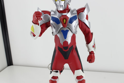 特別企画】「フィグゼロ」シリーズに「電光超人グリッドマン