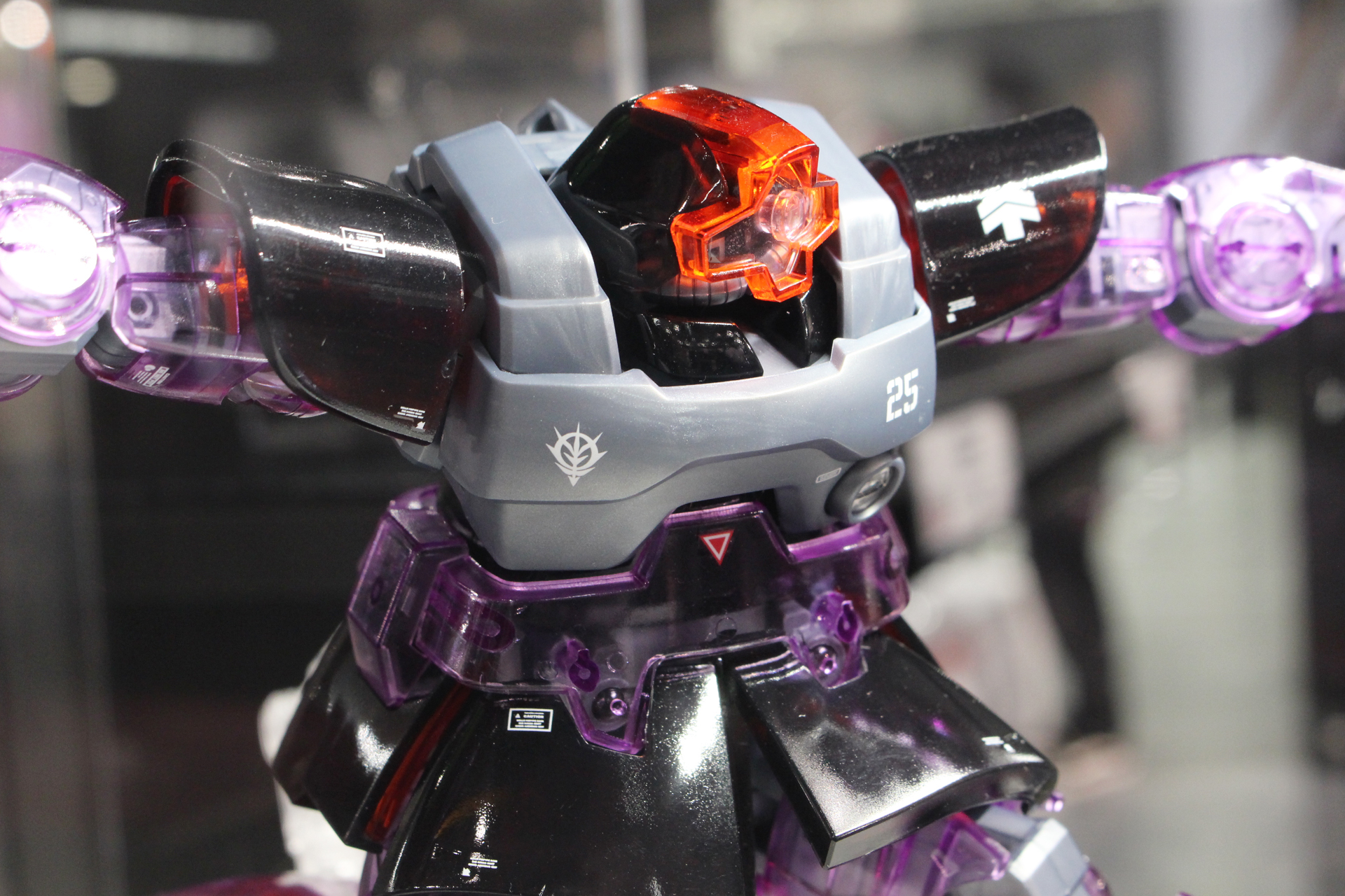 マーキングは水転写デカールだ