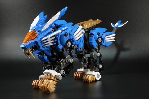 レビュー】ゾイド「AZ-01 ブレードライガー」レビュー 濃密