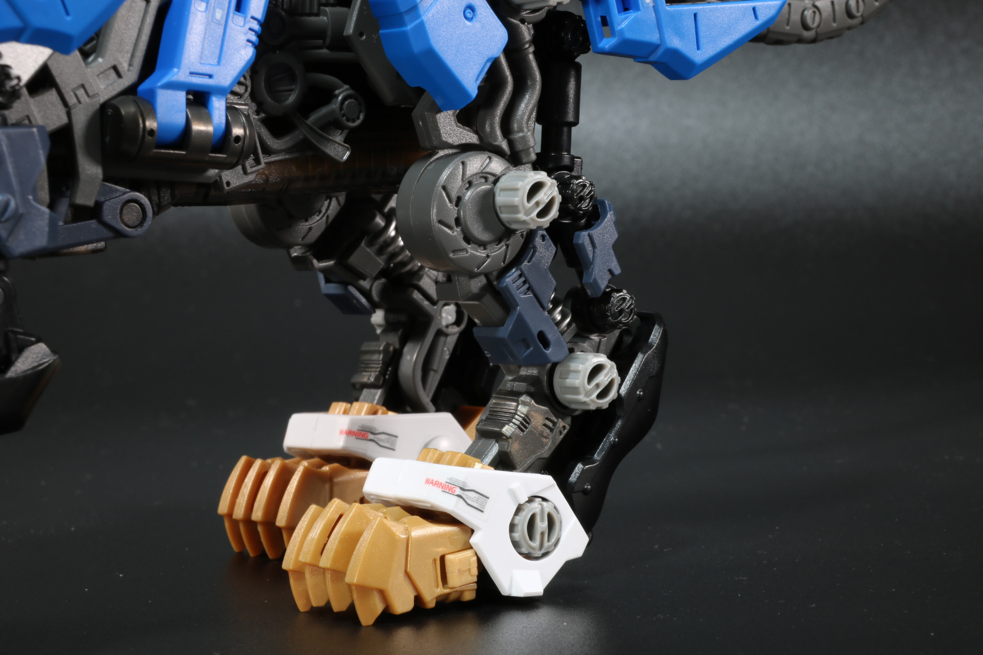 「共和国仕様」のたてがみパーツを装着