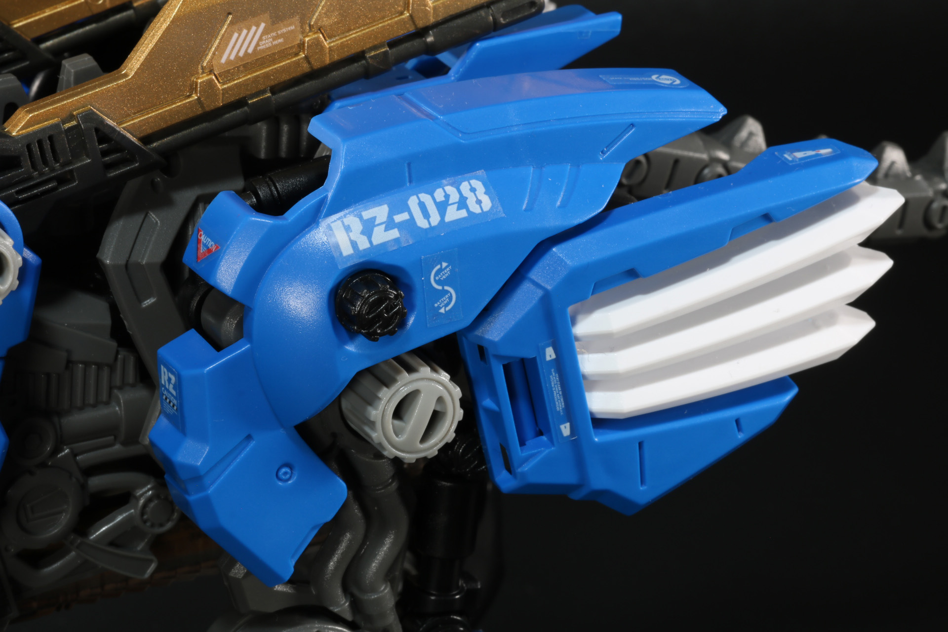 「共和国仕様」のたてがみパーツを装着