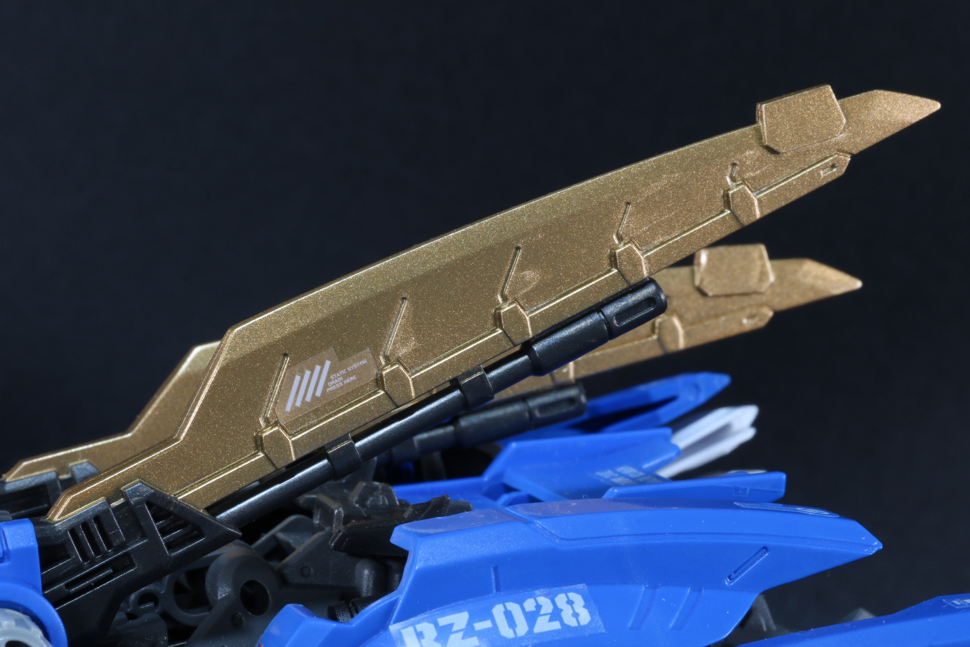 「共和国仕様」のたてがみパーツを装着