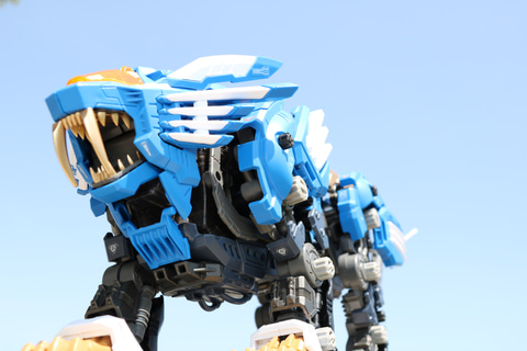 レビュー】ゾイド「AZ-01 ブレードライガー」レビュー 濃密ディテール