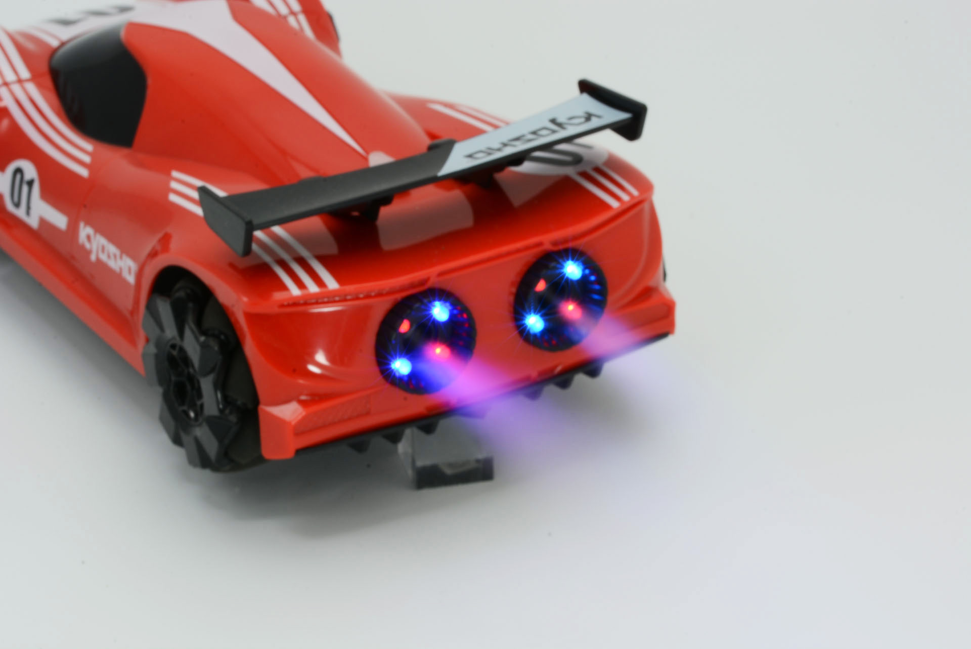 勢いよく吹き出す煙は水蒸気だ