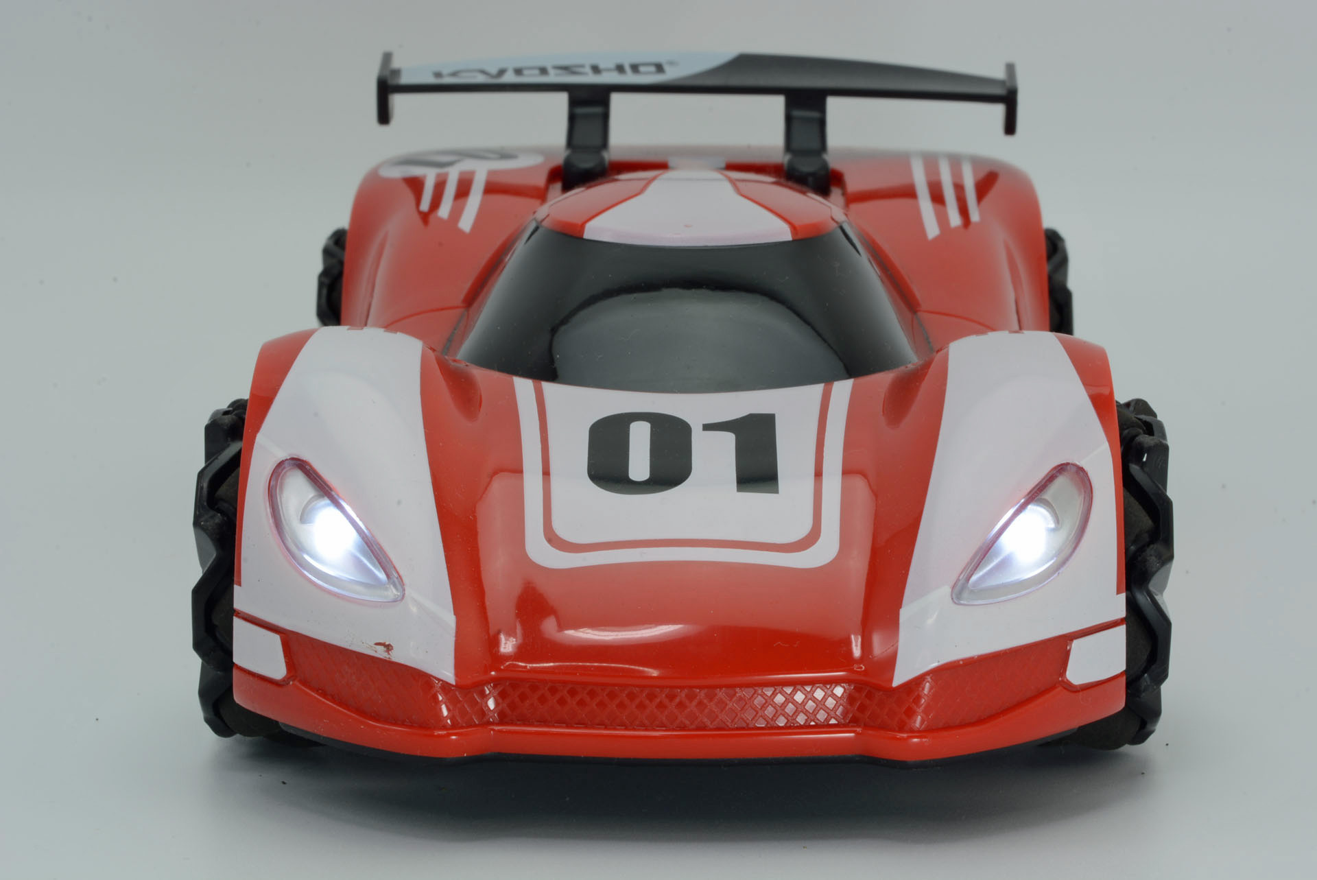 走行時に光るヘッドライト