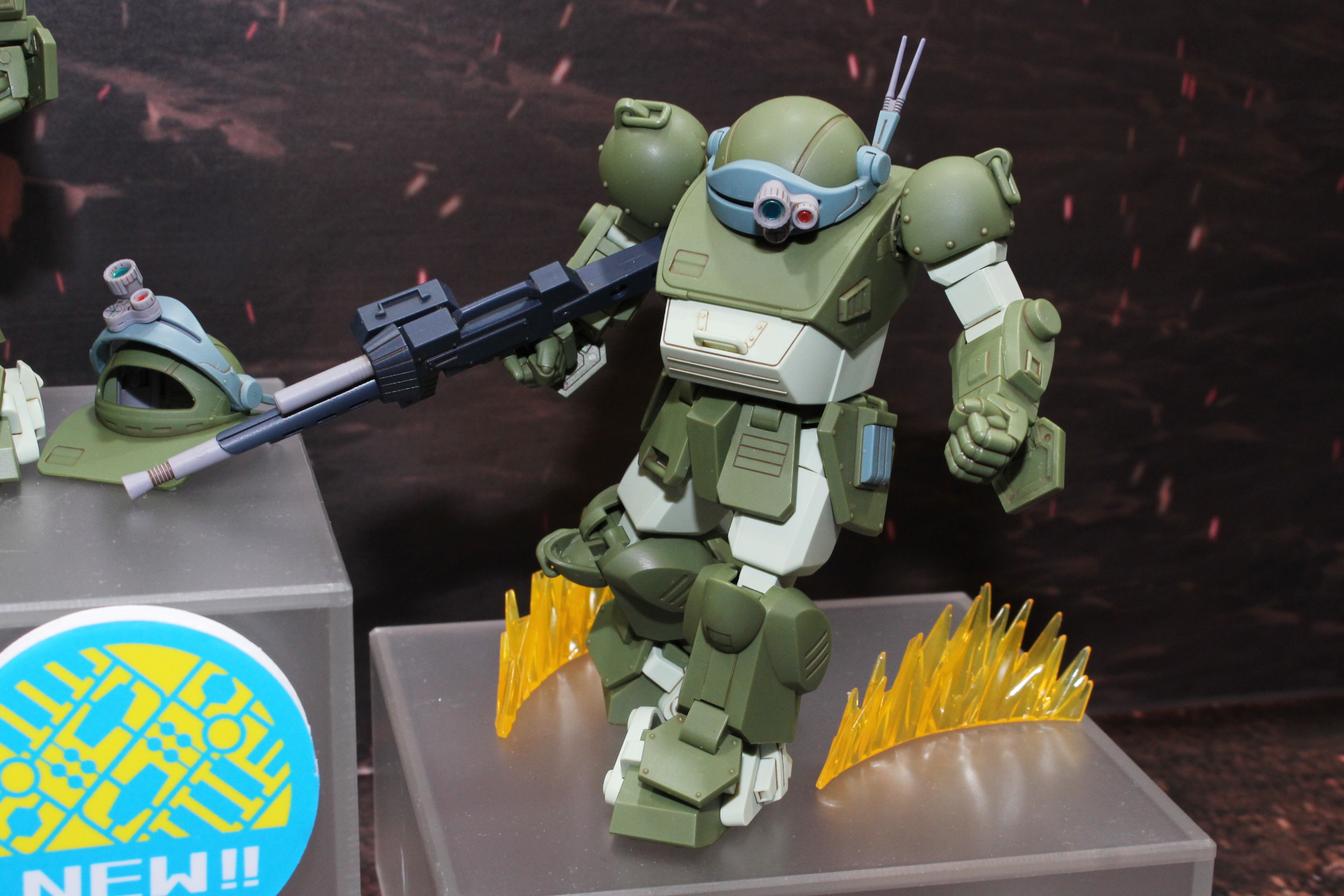 コクピット再現ボディ、座りフィギュア、表情手4種、劇中イメージエフェクト一式を同梱した「拡張パーツセット1」