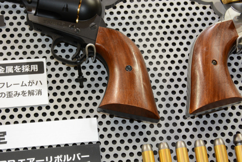 マルイ、エアリボルバー SAA .45 シビリアン　木製グリップ取り付け済み 東京マルイ】SAA.45 シビリアン ブラック エアーリボルバーPRO