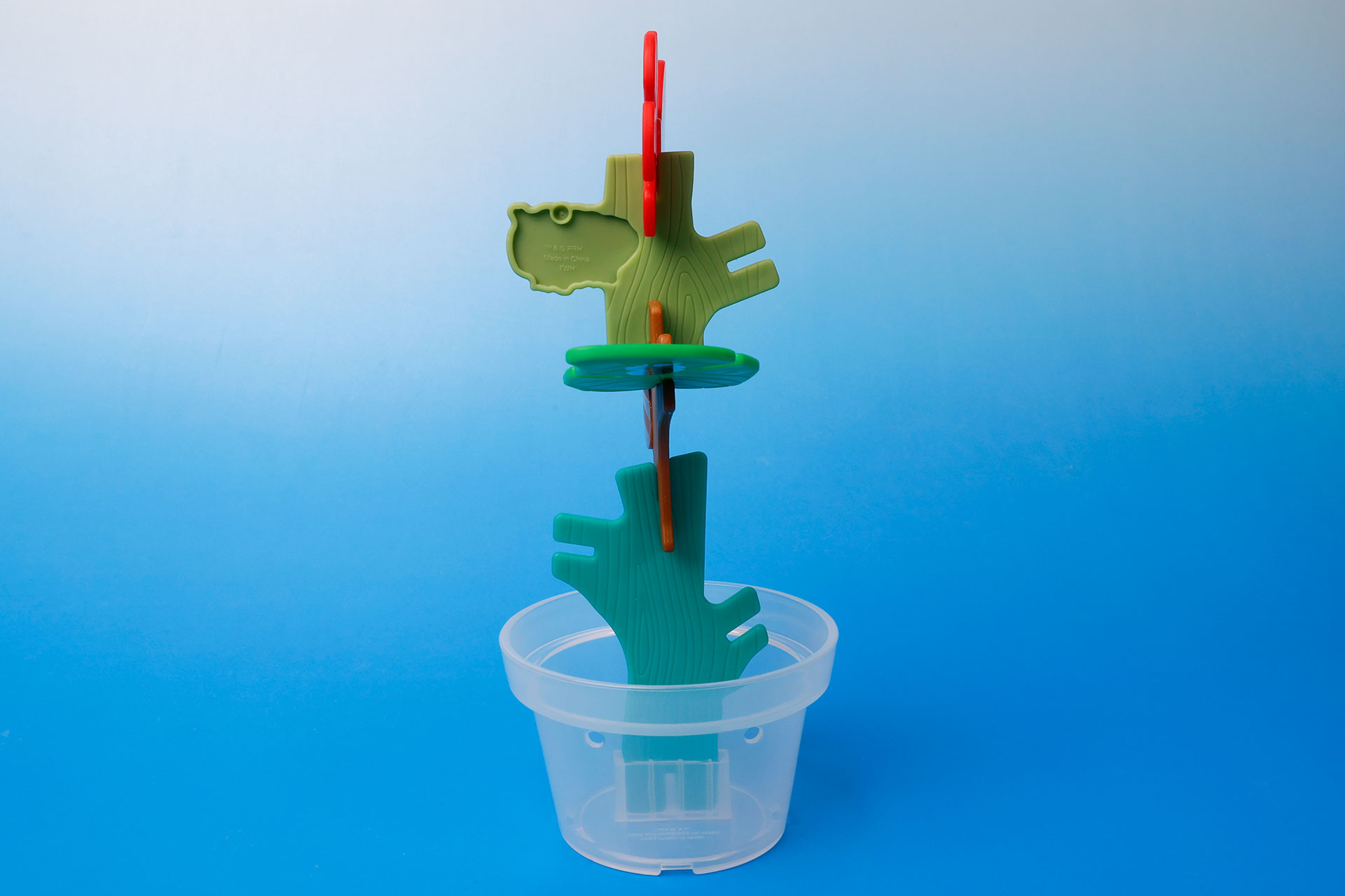 パーツ自体は平べったいので、遊び終わった後は簡単にしまっておくことができる