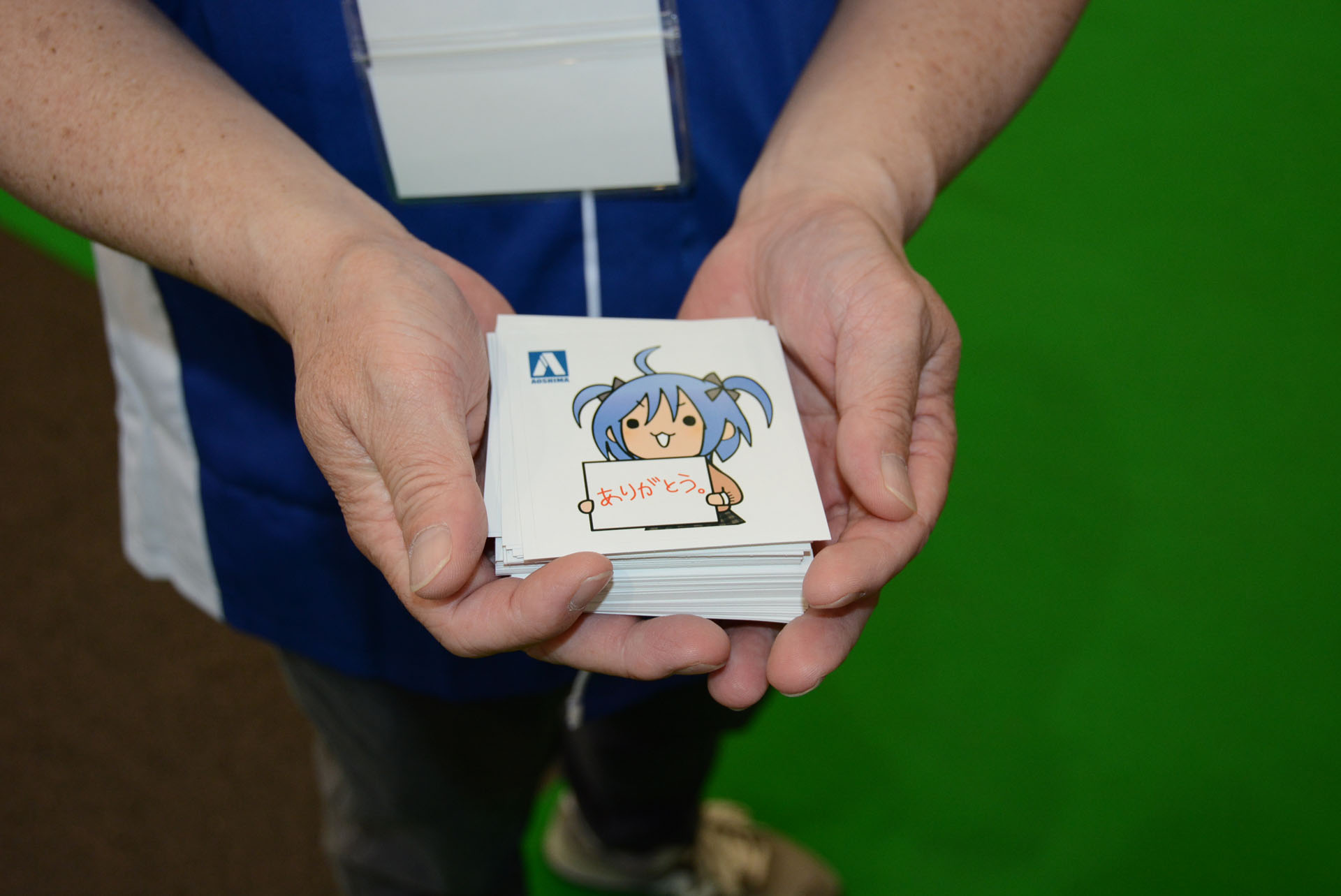 配布ステッカーに「ありがとう」